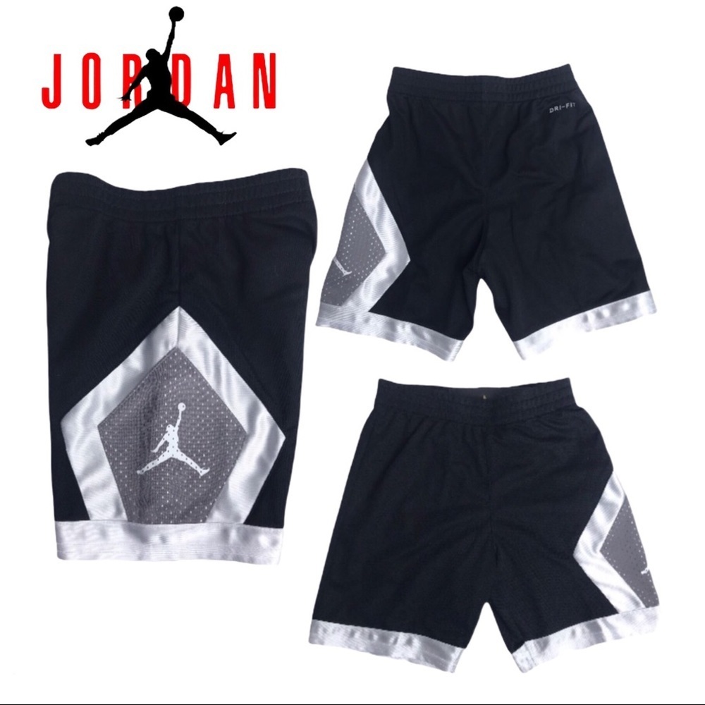 NWT Black Jordan Jumpman Blocked Diamond Short
